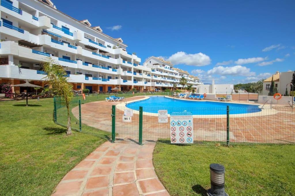 2 Bedrooms Sea And Pool View Apt In Duquesa Golf & Gardens Manilva Кастильо-де-Сабинильяс Экстерьер фото