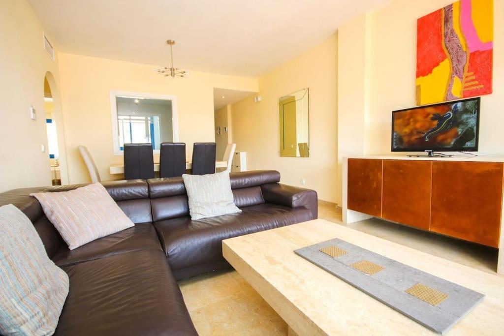 2 Bedrooms Sea And Pool View Apt In Duquesa Golf & Gardens Manilva Кастильо-де-Сабинильяс Экстерьер фото